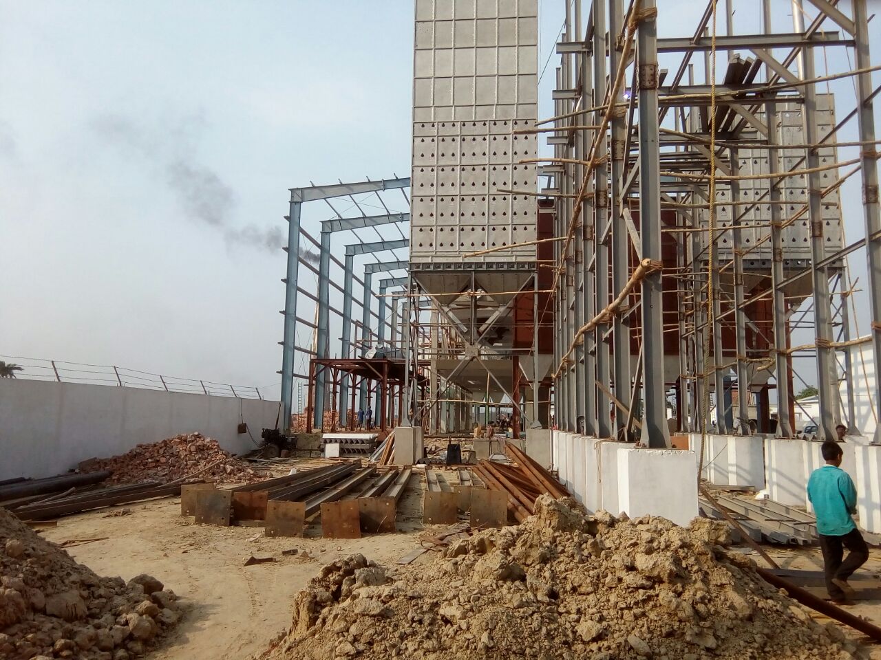 ecxzbqlt_wamidHBgMOTE5NjYxOTYyNTUwFQIAEhgUM0ExQjgyQTI1RDk4NEJDMjlBMTAA